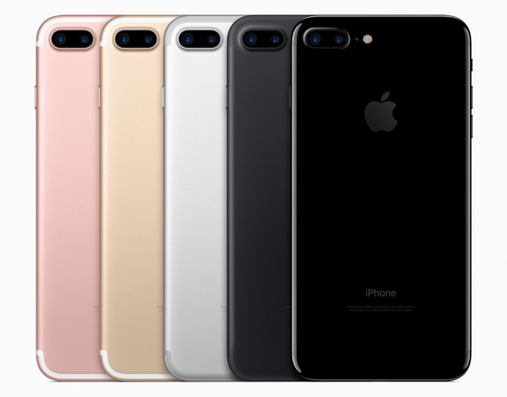 Apple iPhone 7 Plus arrives with dual cameras