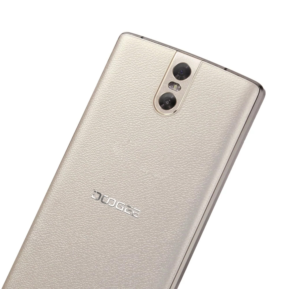 DOOGEE BL7000, el móvil con doble cámara y batería de 7.060 mAh